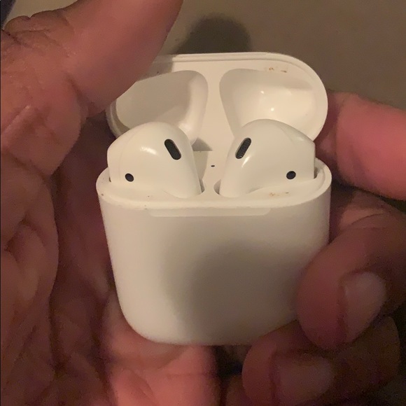 Apple AirPods